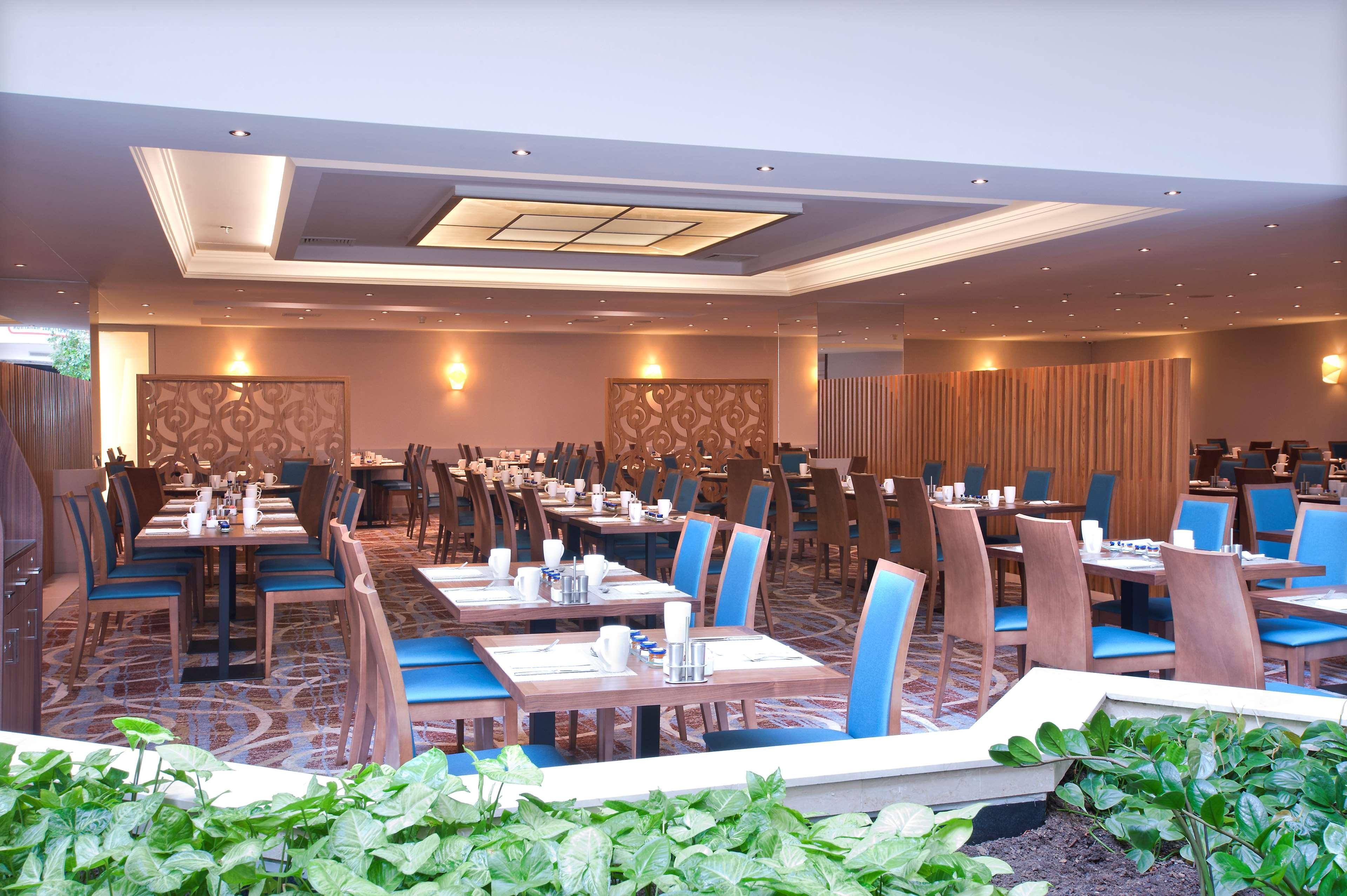 Hilton Prague Hotel Exterior foto The restaurant